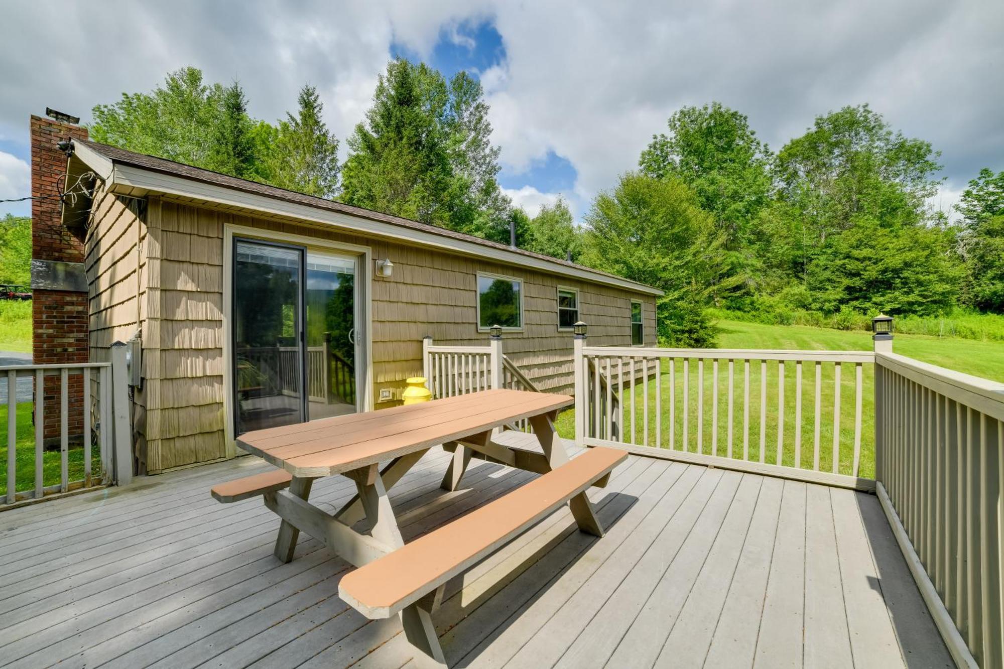 Quiet Catskills Getaway With Deck And Mtn Views New Kingston Zewnętrze zdjęcie